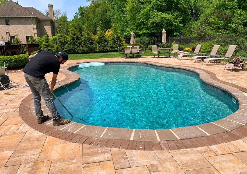 Pool Maintenance Contractor